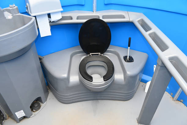 Best Portable restroom trailer rental  in West Little River, FL